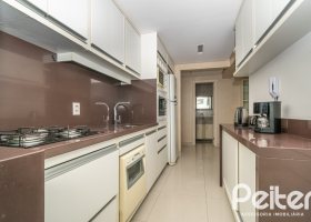 Apartamento à venda com 102m², 3 dormitórios, 1 suíte, 2 vagas, no bairro Tristeza em PORTO ALEGRE