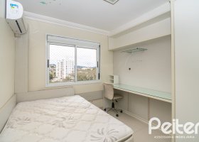 Apartamento à venda com 102m², 3 dormitórios, 1 suíte, 2 vagas, no bairro Tristeza em PORTO ALEGRE