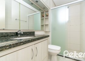 Apartamento à venda com 102m², 3 dormitórios, 1 suíte, 2 vagas, no bairro Tristeza em PORTO ALEGRE