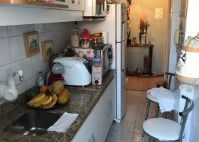 Apartamento à venda com 57m², 2 dormitórios, 1 vaga, no bairro Menino Deus em Porto Alegre