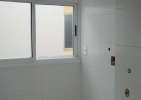 Apartamento à venda com 78m², 2 dormitórios, 1 suíte, 1 vaga, no bairro Menino Deus em Porto Alegre