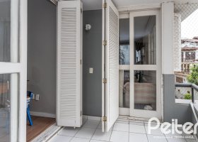 Casa em Condomínio à venda com 223m², 3 dormitórios, 1 suíte, 2 vagas, no bairro Jardim Isabel em Porto Alegre