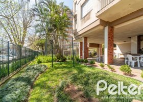 Apartamento à venda com 83m², 3 dormitórios, no bairro Vila Assunção em Porto Alegre