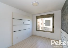 Apartamento à venda com 104m², 3 dormitórios, 1 suíte, 2 vagas, no bairro Ipanema em PORTO ALEGRE