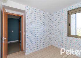 Apartamento à venda com 104m², 3 dormitórios, 1 suíte, 2 vagas, no bairro Ipanema em PORTO ALEGRE