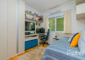 Apartamento à venda com 102m², 3 dormitórios, 1 suíte, 2 vagas, no bairro Tristeza em PORTO ALEGRE