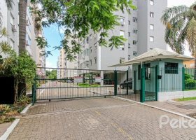 Apartamento à venda com 56m², 2 dormitórios, 1 vaga, no bairro Cristal em PORTO ALEGRE