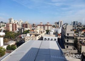 Comercial à venda com 37m², 1 vaga, no bairro Menino Deus em Porto Alegre