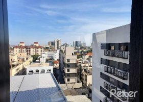 Comercial à venda com 37m², 1 vaga, no bairro Menino Deus em Porto Alegre