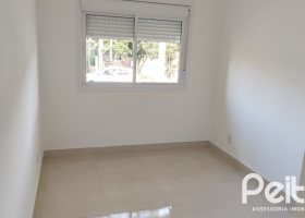 Casa à venda com 88m², 3 dormitórios, 2 suítes, 1 vaga, no bairro Guarujá em Porto Alegre