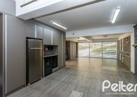 Casa em Condomínio à venda com 267m², 3 dormitórios, 1 suíte, 3 vagas, no bairro Vila Conceição em Porto Alegre