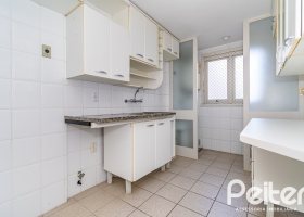 Apartamento à venda com 77m², 3 dormitórios, 1 suíte, 1 vaga, no bairro Tristeza em PORTO ALEGRE