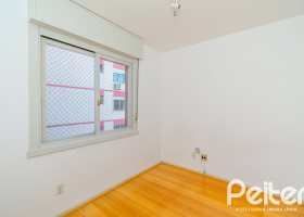 Apartamento à venda com 77m², 3 dormitórios, 1 suíte, 1 vaga, no bairro Tristeza em PORTO ALEGRE