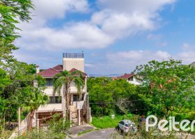 Casa à venda com 191m², 3 dormitórios, 1 suíte, 2 vagas, no bairro Guarujá em Porto Alegre