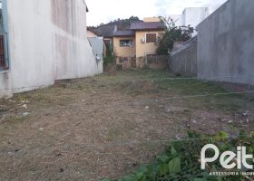 Terreno à venda com 200m², no bairro Guarujá em Porto Alegre