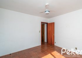 Casa à venda com 160m², 5 dormitórios, 1 suíte, 3 vagas, no bairro Vila Conceição em Porto Alegre