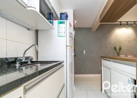 Apartamento à venda com 56m², 2 dormitórios, 1 vaga, no bairro Cristal em PORTO ALEGRE