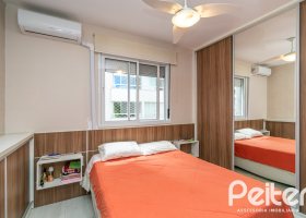 Apartamento à venda com 56m², 2 dormitórios, 1 vaga, no bairro Cristal em PORTO ALEGRE