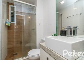 Apartamento à venda com 56m², 2 dormitórios, 1 vaga, no bairro Cristal em PORTO ALEGRE