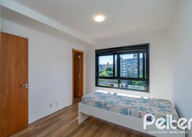 Apartamento à venda com 103m², 3 dormitórios, 1 suíte, 2 vagas, no bairro Tristeza em PORTO ALEGRE