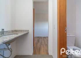 Apartamento à venda com 103m², 3 dormitórios, 1 suíte, 2 vagas, no bairro Tristeza em PORTO ALEGRE