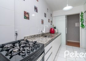 Apartamento à venda com 64m², 2 dormitórios, 1 vaga, no bairro Tristeza em Porto Alegre