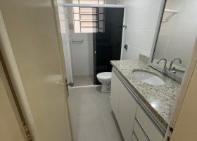 Apartamento à venda com 68m², 2 dormitórios, no bairro Menino Deus em Porto Alegre