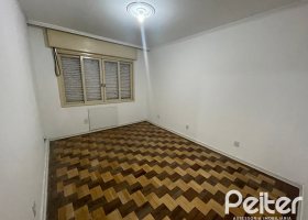 Apartamento à venda com 68m², 2 dormitórios, no bairro Menino Deus em Porto Alegre