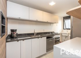 Apartamento à venda com 108m², 2 dormitórios, 2 suítes, 2 vagas, no bairro Nonoai em PORTO ALEGRE