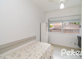 Apartamento à venda com 102m², 3 dormitórios, 1 suíte, 2 vagas, no bairro Vila Assunção em PORTO ALEGRE